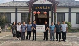 周厨餐厅爆料新闻视频播放,揭秘新闻视频背后的精彩瞬间